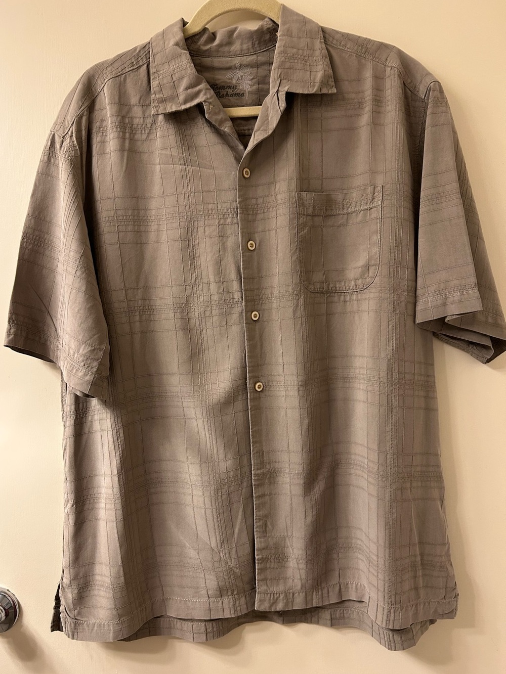 Tommy Bahama Men's 100% Silk Brown Textured Plaid Shirt - Large